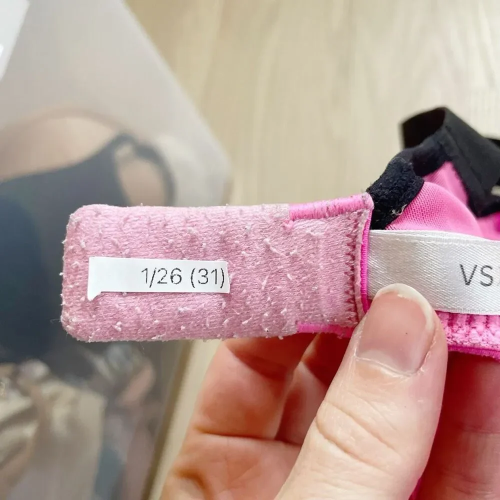 BUY 1 GET 1 FREE 32c Victoria’s Secret hot pink sports bra